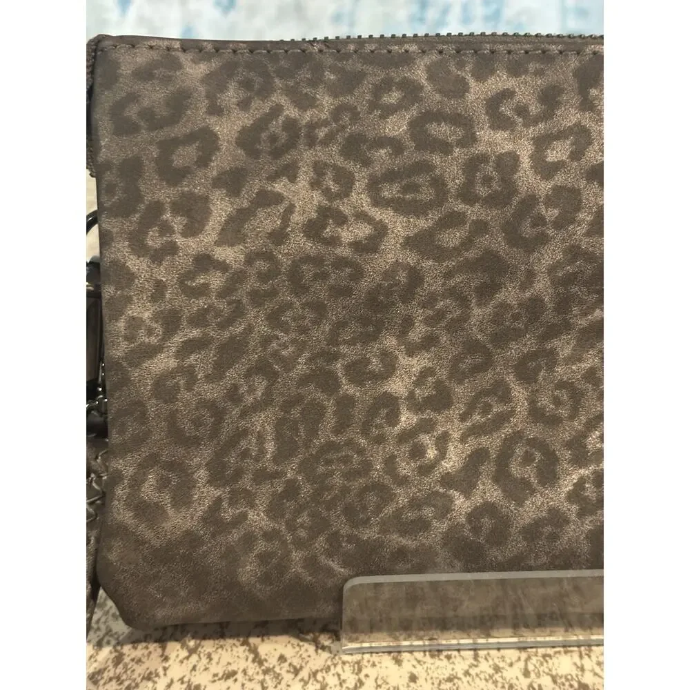 Gray Silver Cheetah Leopard Animal Print Faux Leather Crossbody Bag Purse EUC
